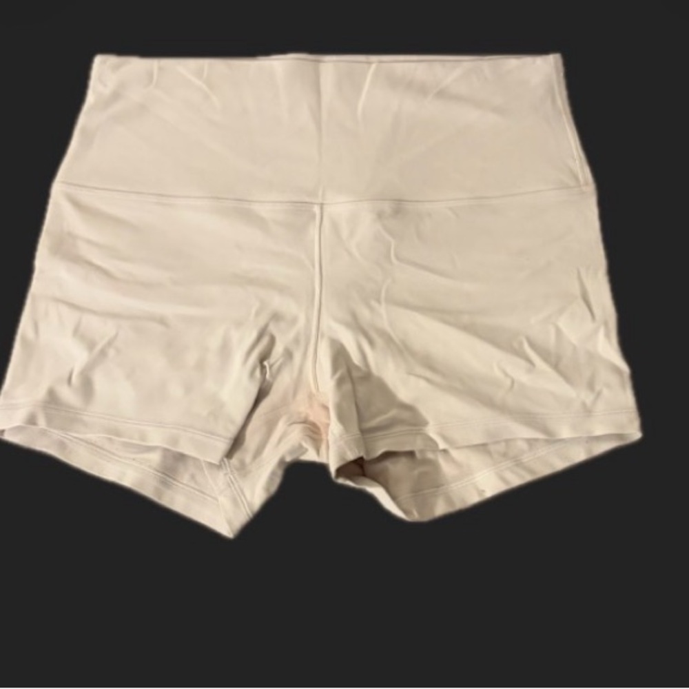 Lululemon Align 4” Shorts